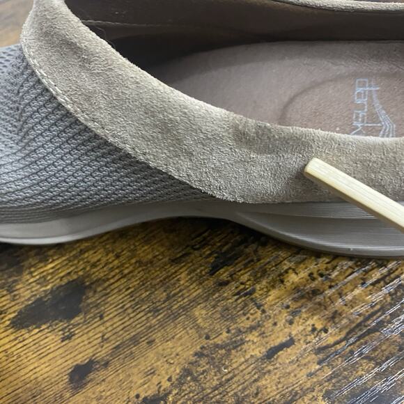 Dansko Sondra Slip On Mules Womens Sz 9 Tan Mesh Suede Comfort - Picture 8 of 9